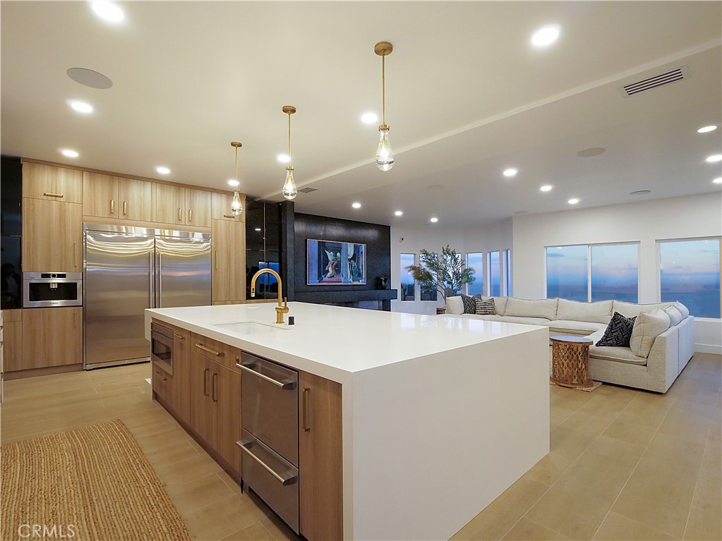 32551 Seacliff Drive