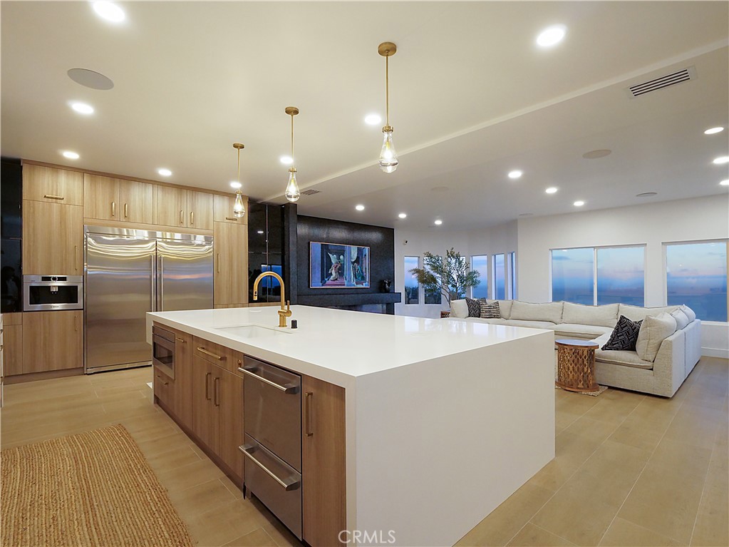 32551 Seacliff Drive