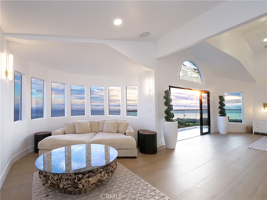 32551 Seacliff Drive