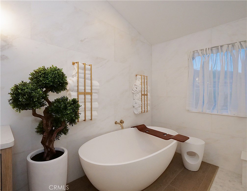 32551 Seacliff Drive