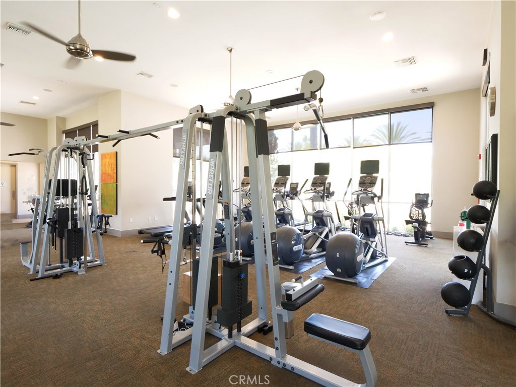 5429 Strand 101