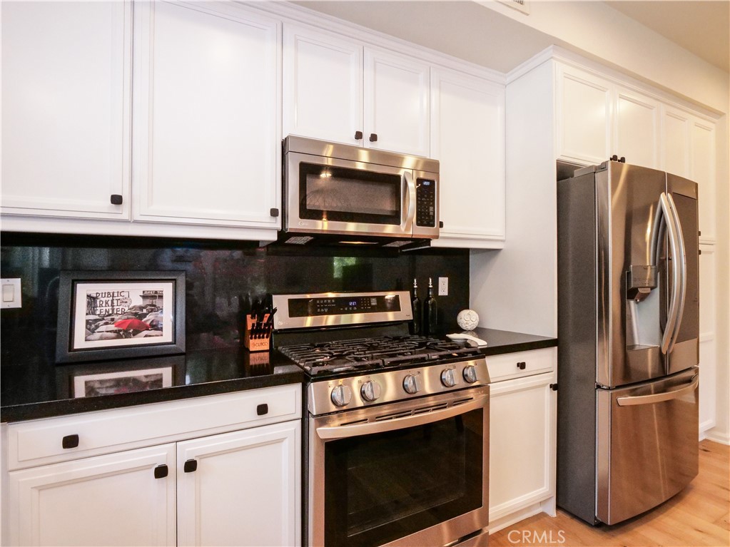 5429 Strand 101