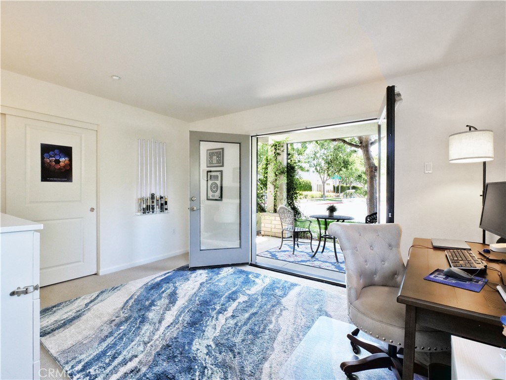 5429 Strand 101