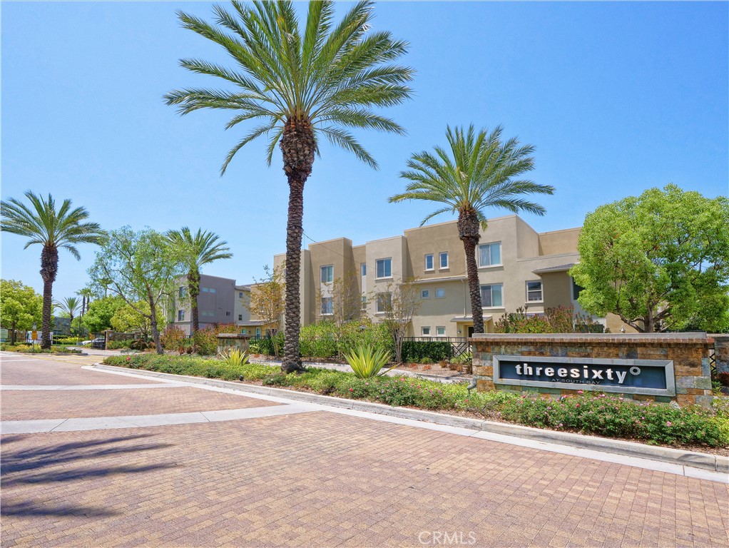 5429 Strand 101