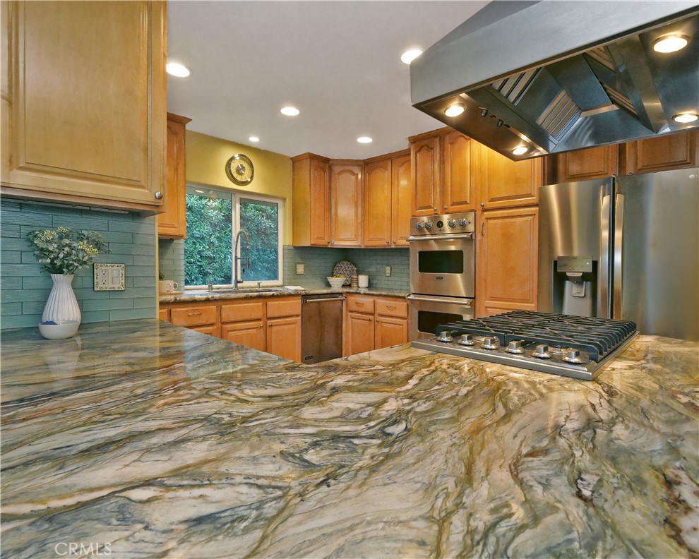 30256 Avenida Selecta