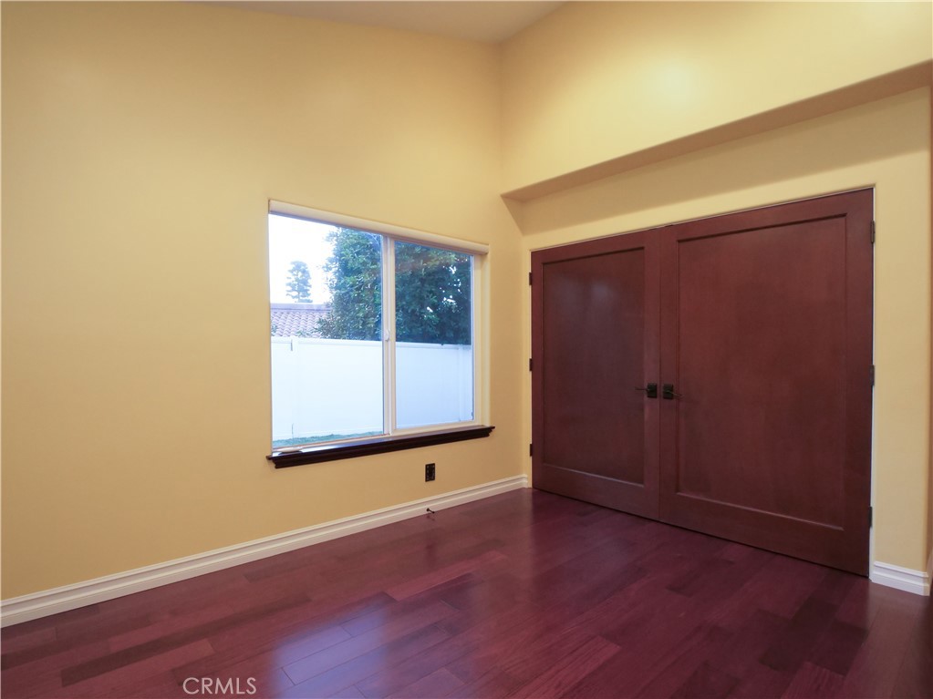 30256 Avenida Selecta