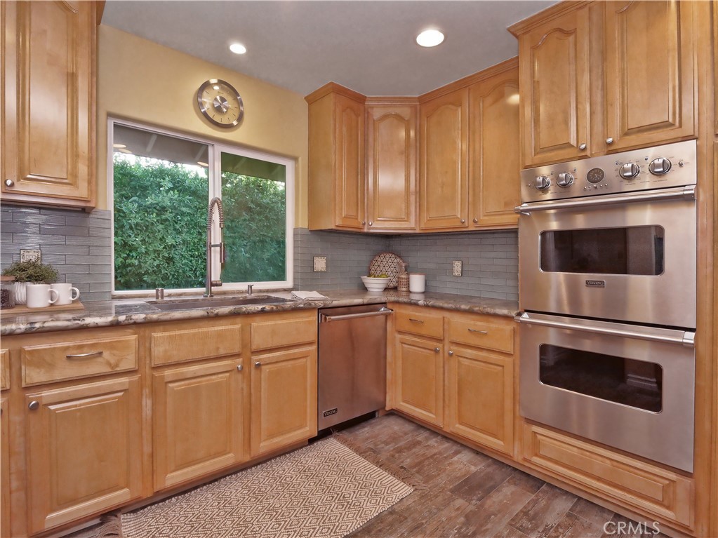 30256 Avenida Selecta