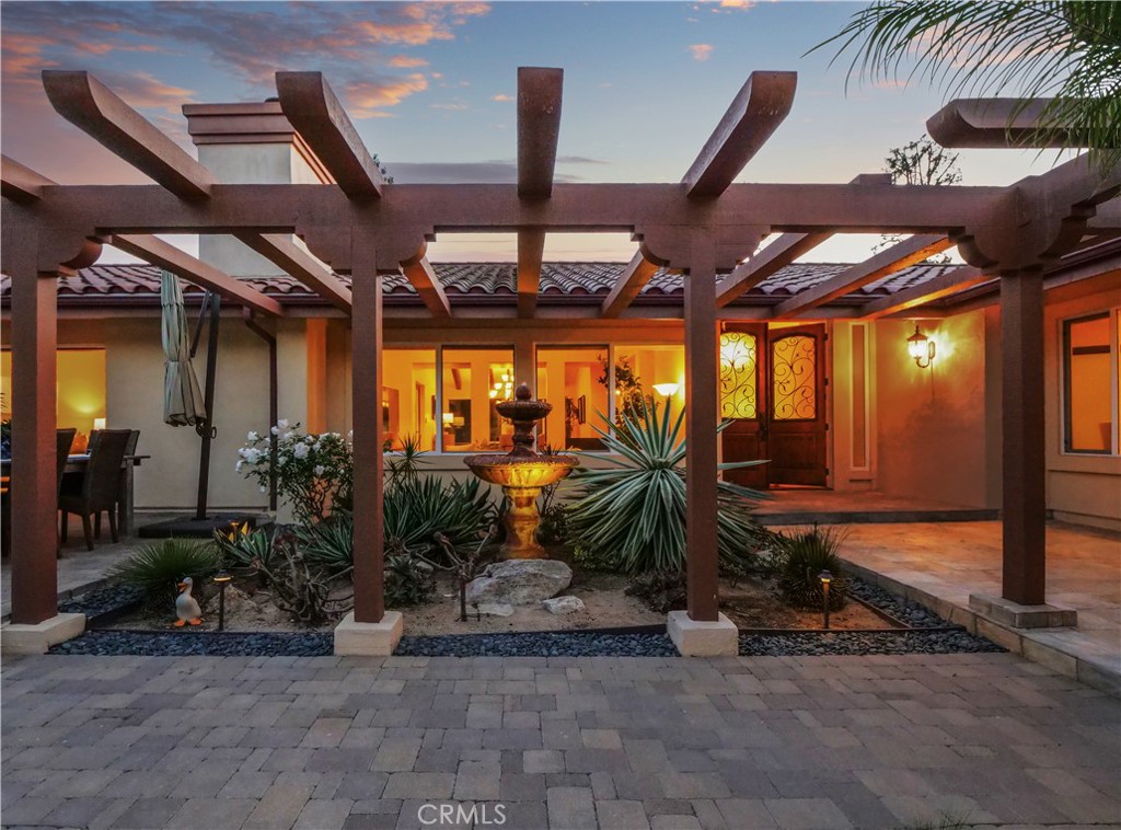 30256 Avenida Selecta