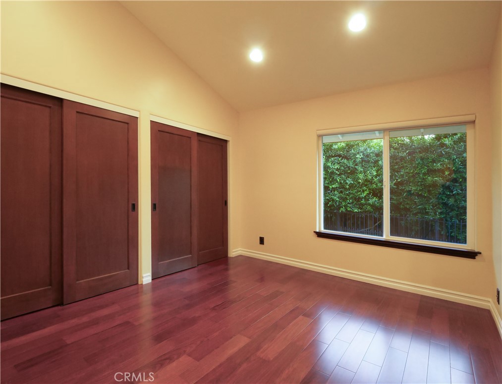 30256 Avenida Selecta