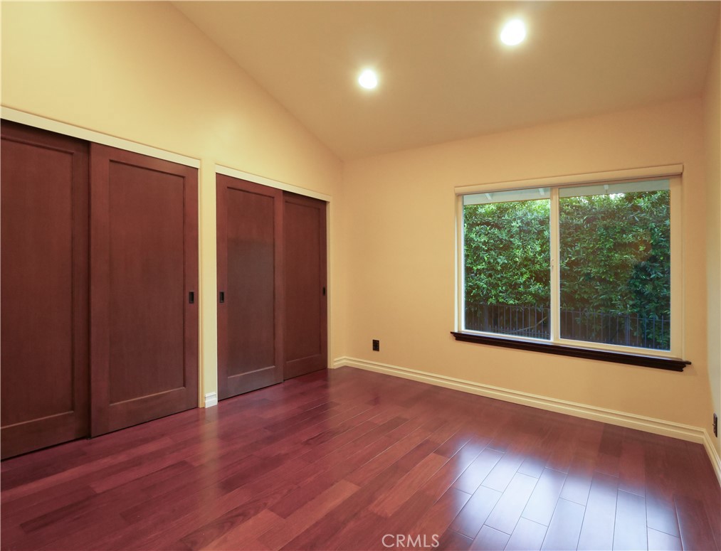 30256 Avenida Selecta