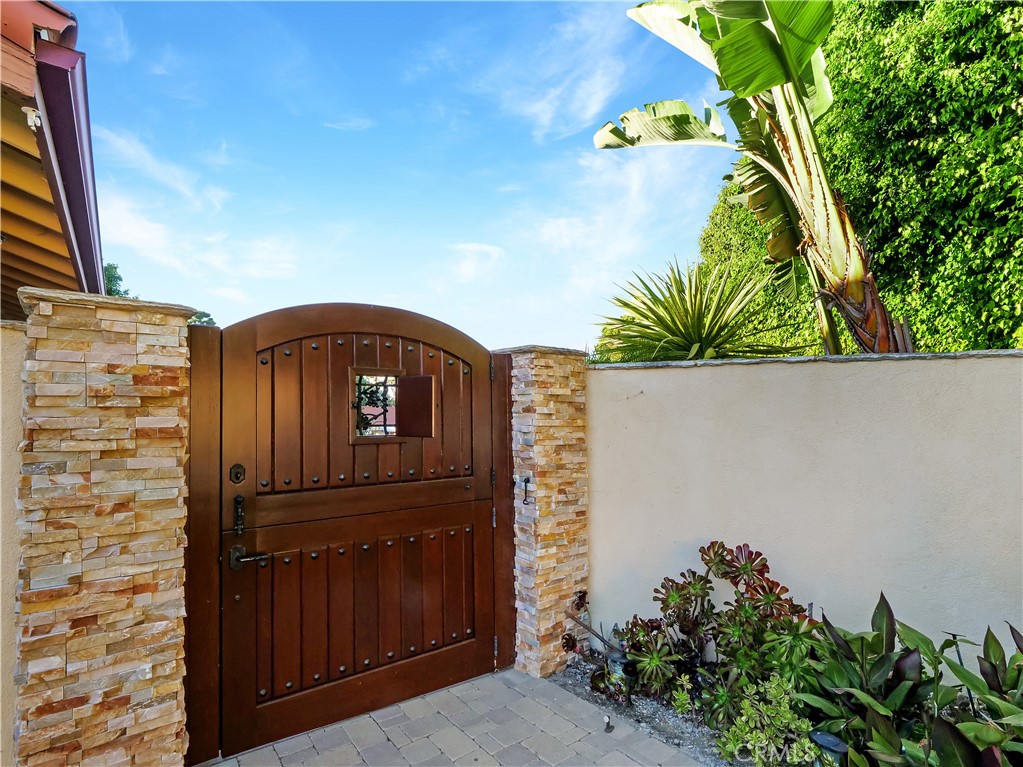 30256 Avenida Selecta