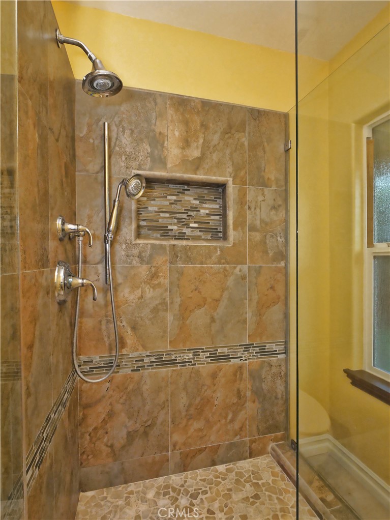 30256 Avenida Selecta