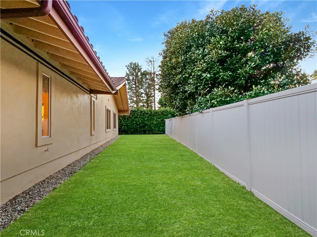 30256 Avenida Selecta