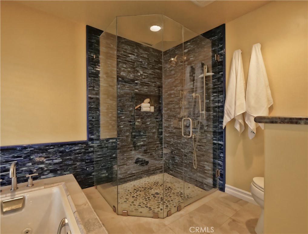 30256 Avenida Selecta