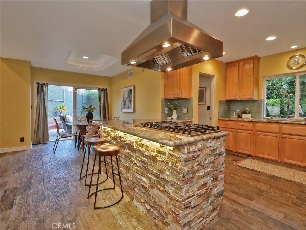 30256 Avenida Selecta