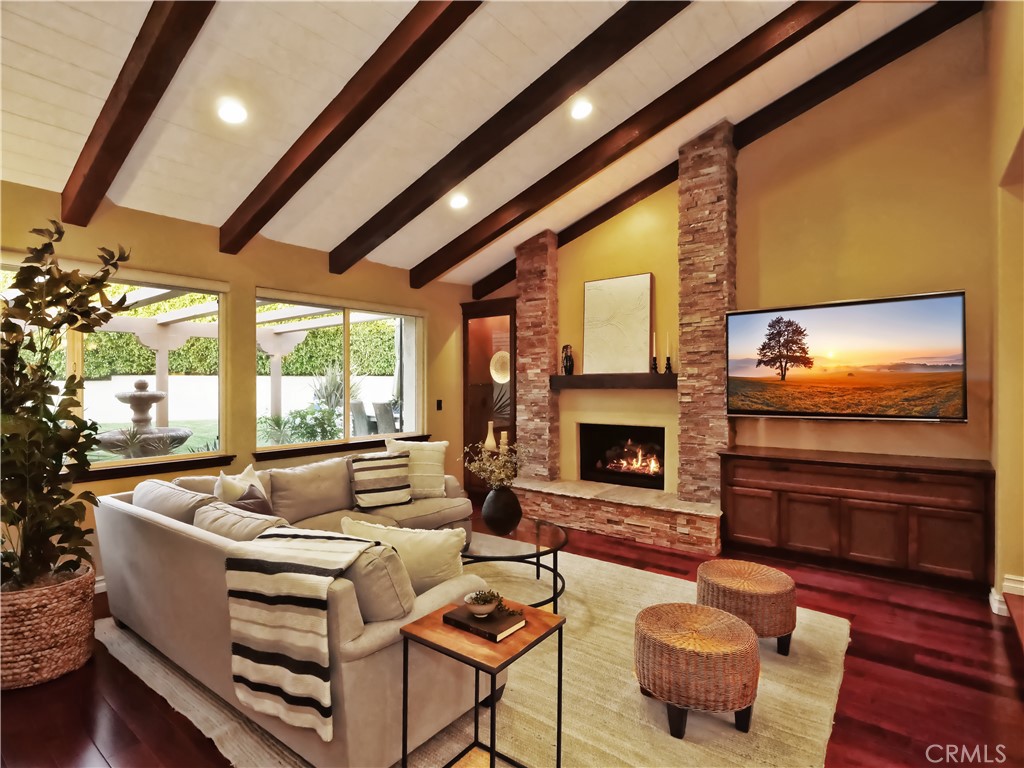 30256 Avenida Selecta