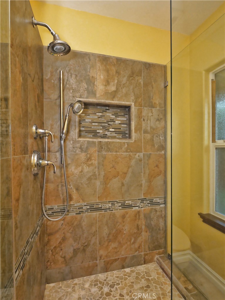30256 Avenida Selecta