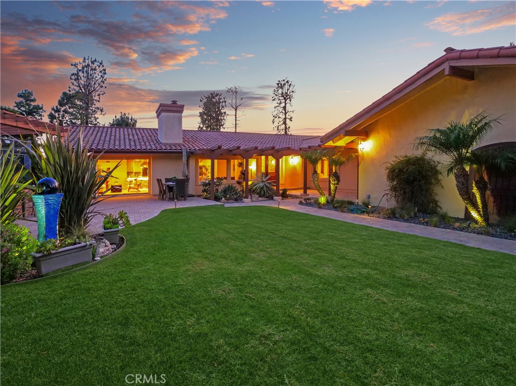 30256 Avenida Selecta