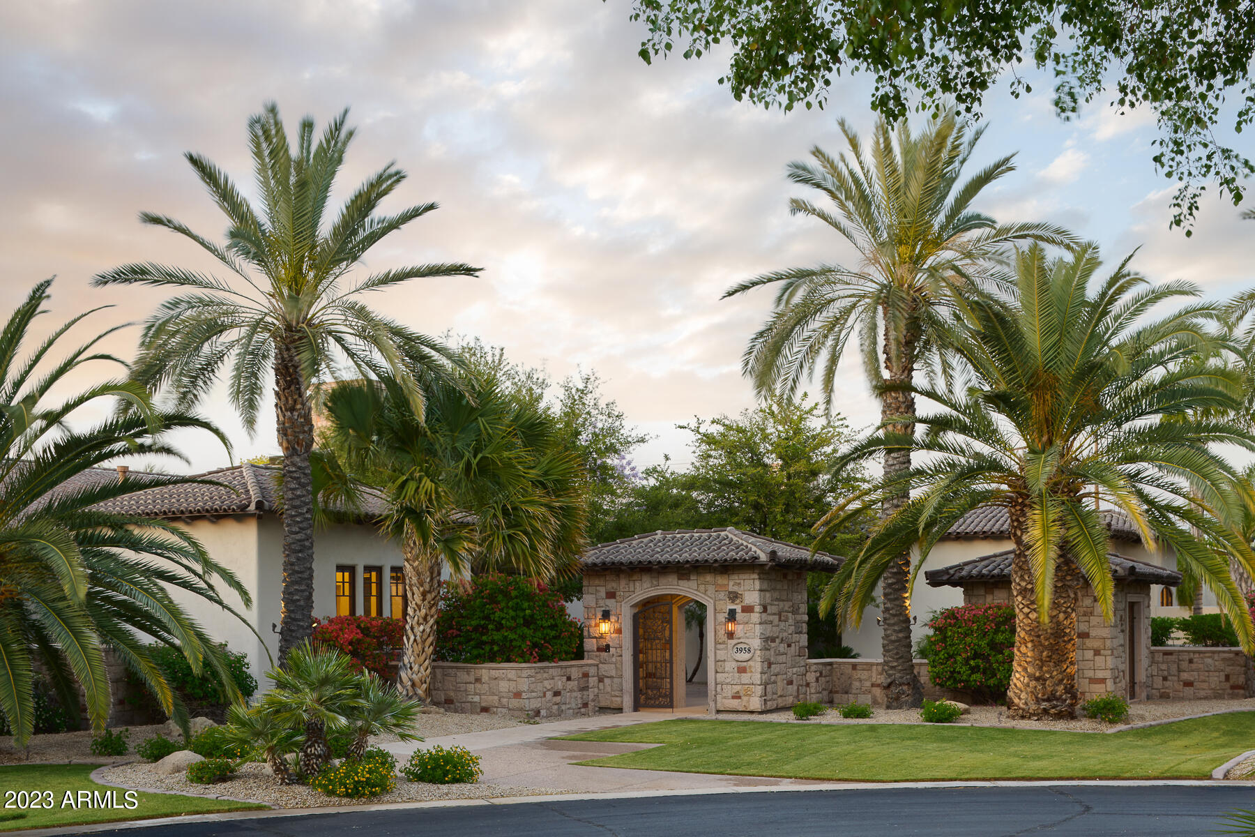 3958 E NORTHRIDGE Circle