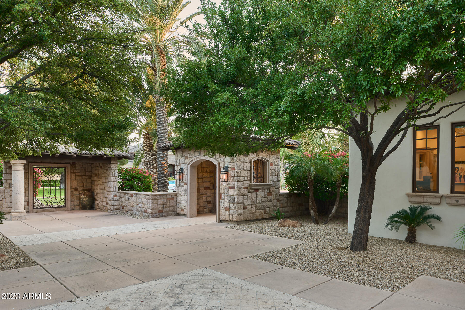 3958 E NORTHRIDGE Circle