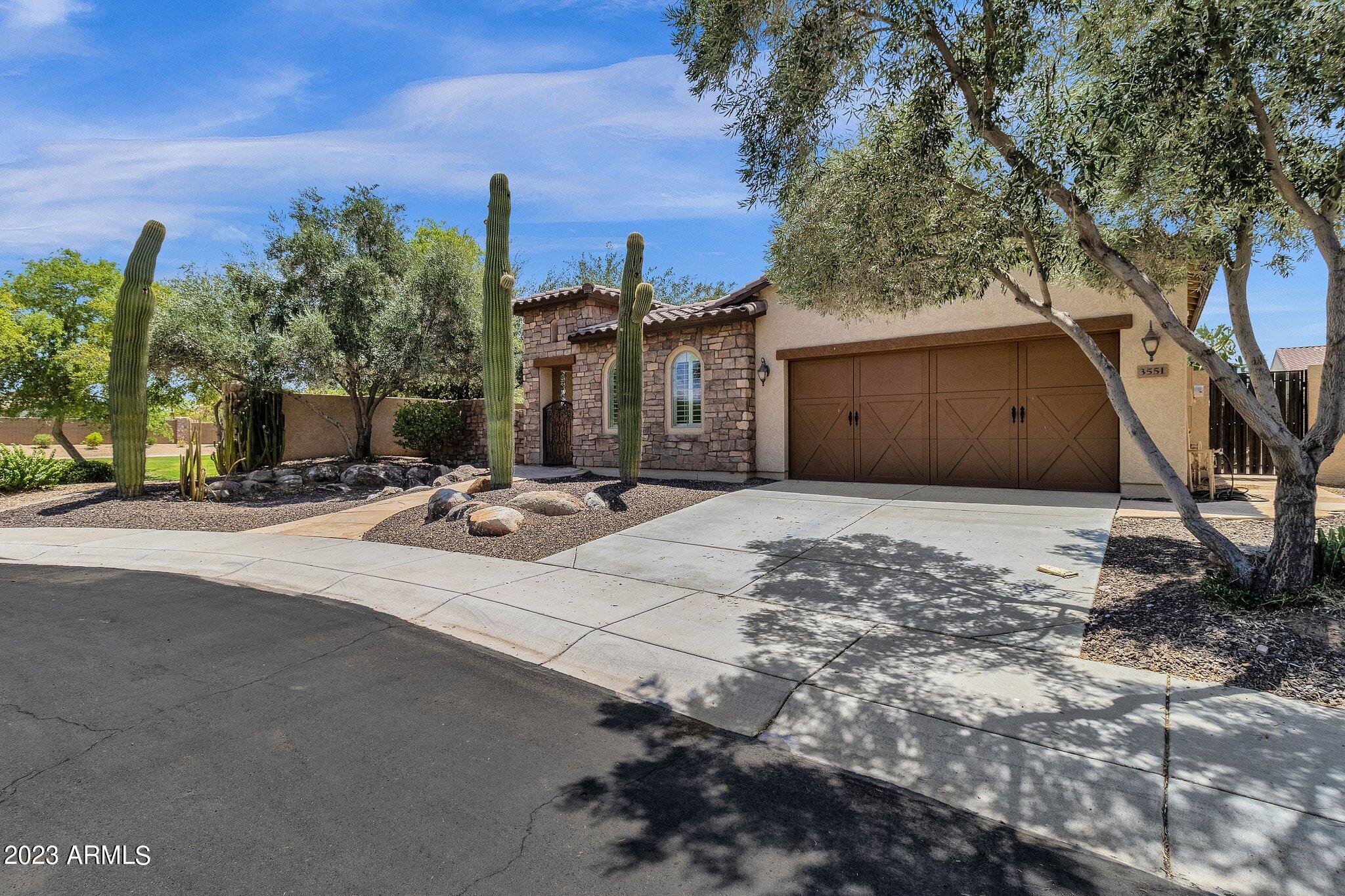 3551 E LYNX Place