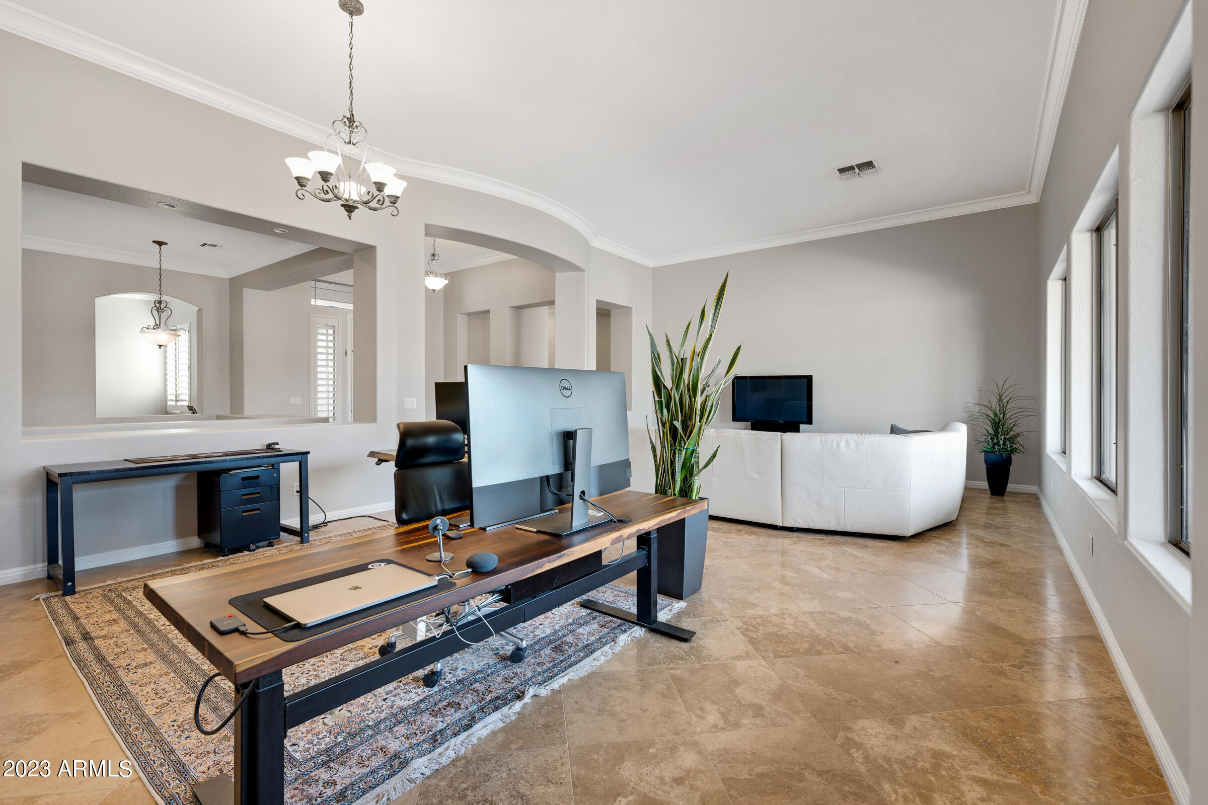 922 W BLUEBIRD Drive