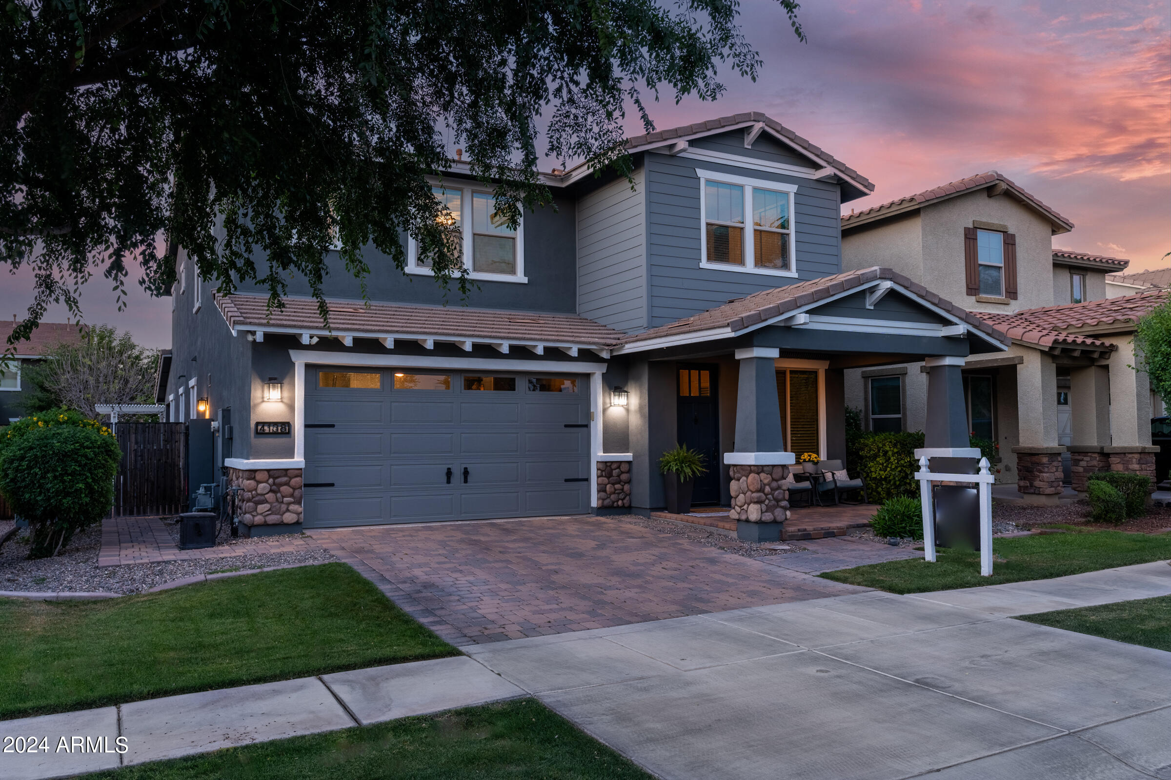 4138 E AMBER Lane