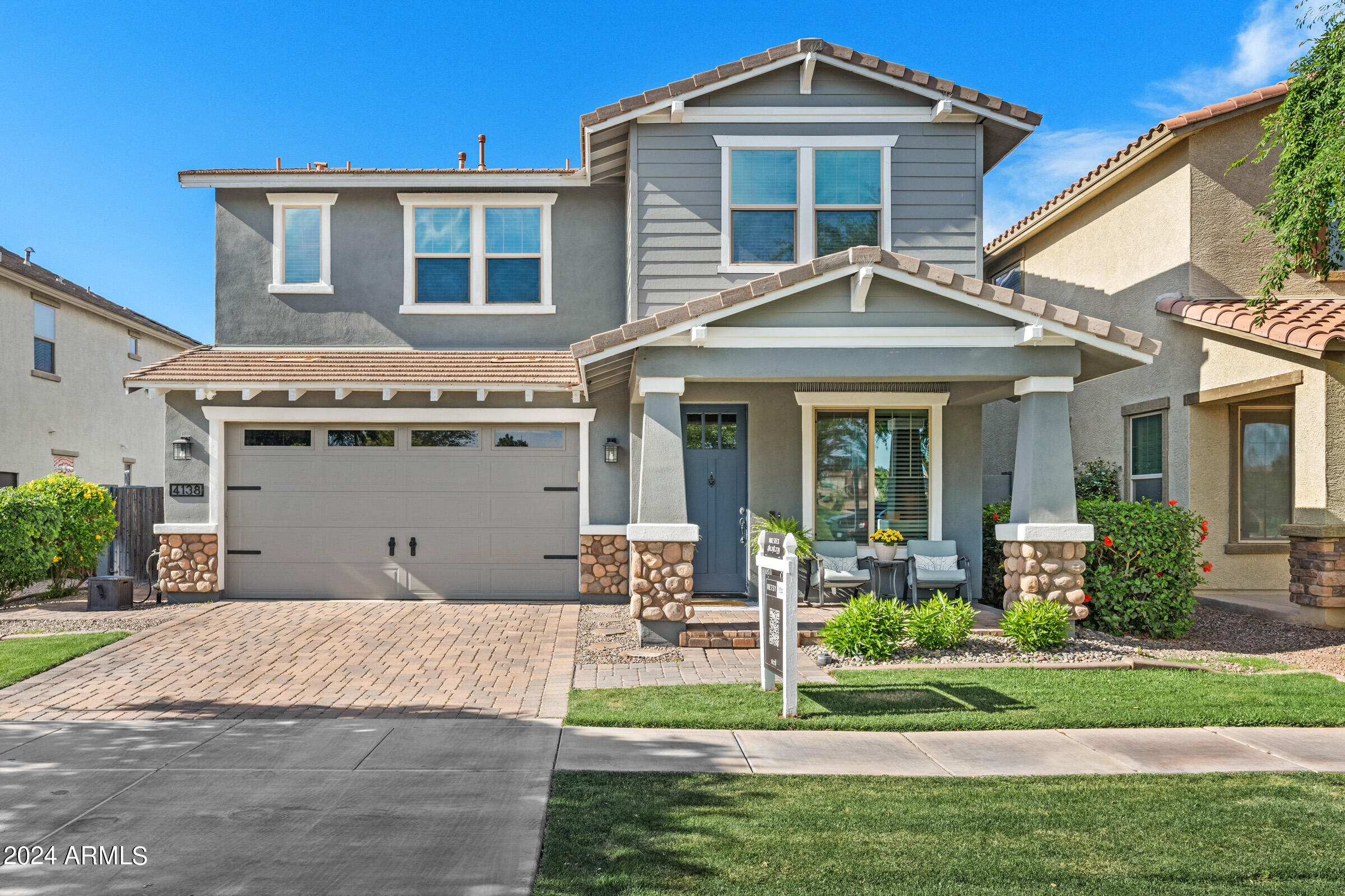 4138 E AMBER Lane