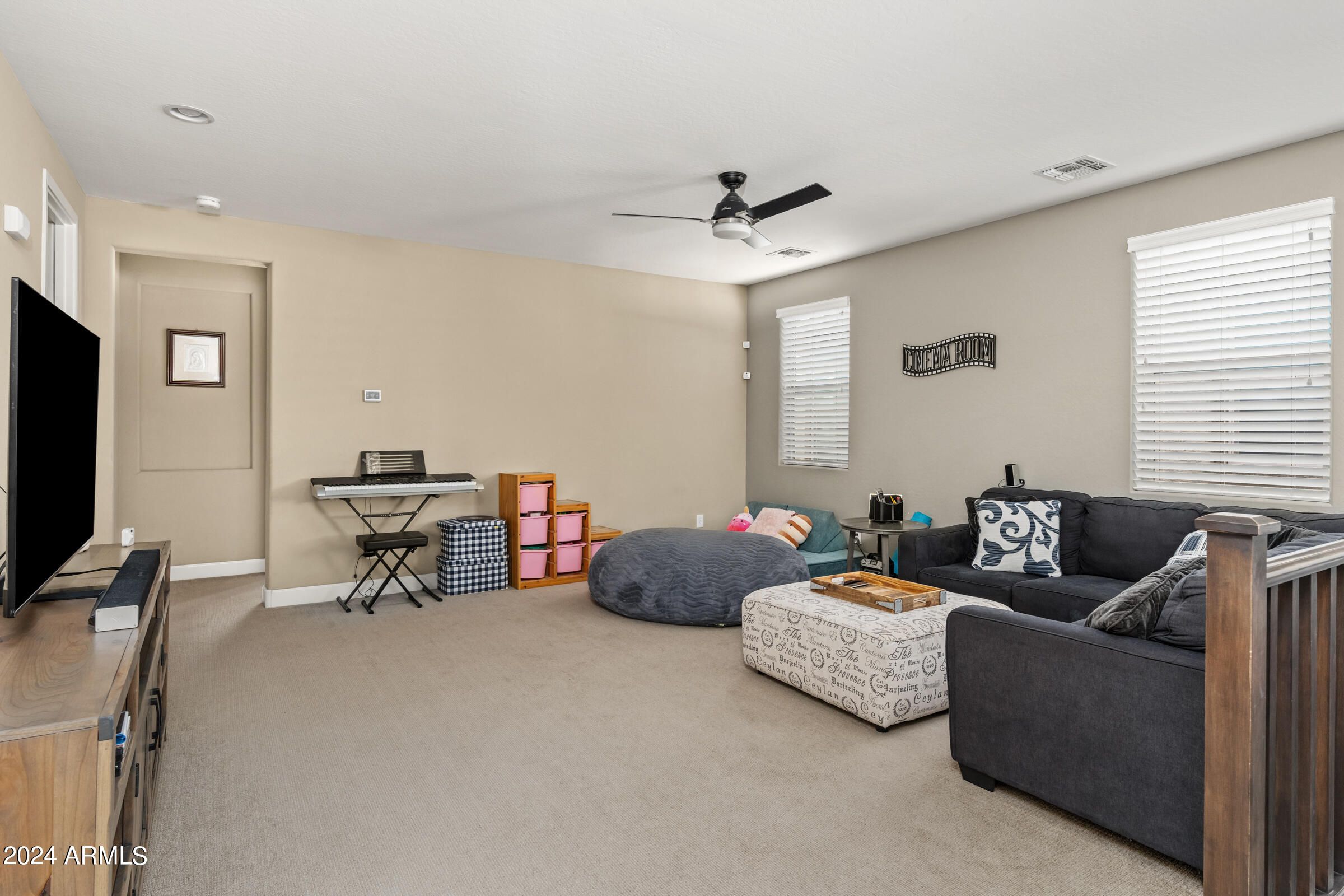 4138 E AMBER Lane