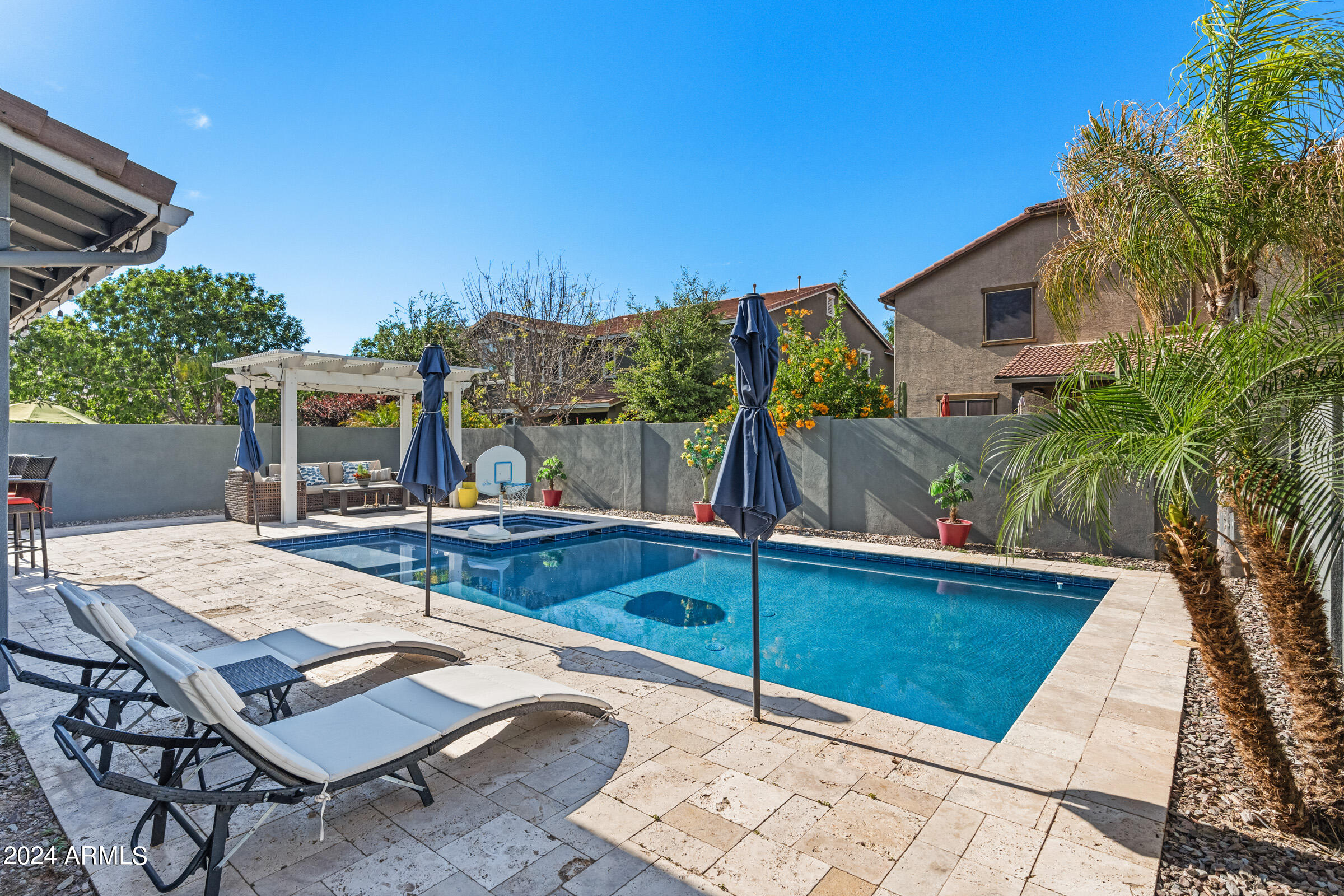 4138 E AMBER Lane