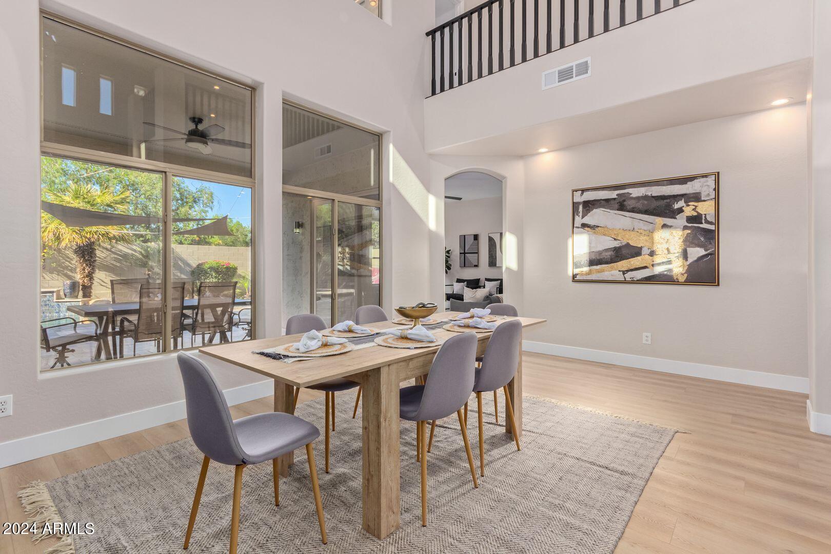 3202 E ORANGE Drive