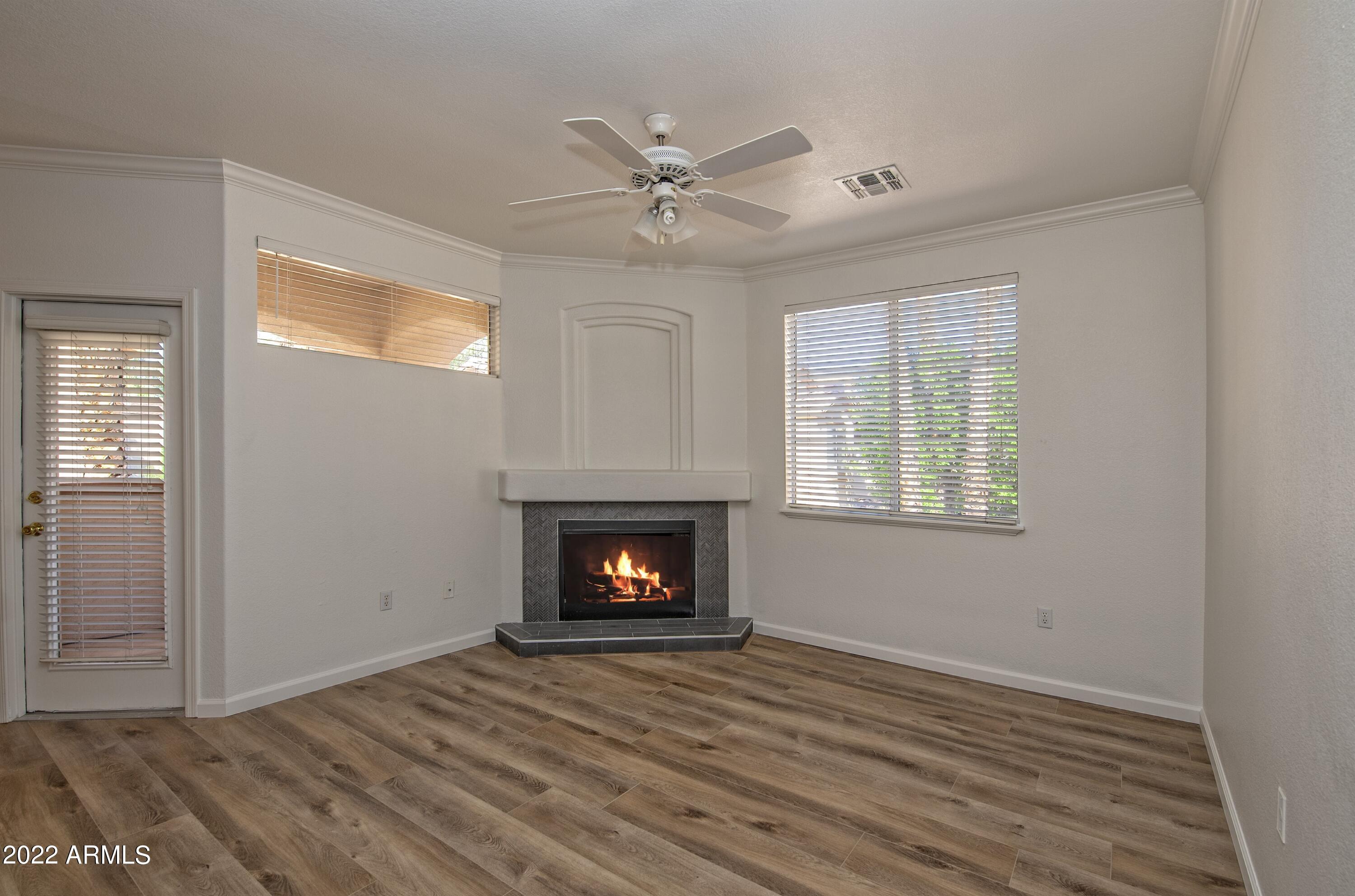 2992 N Miller Road, 211A