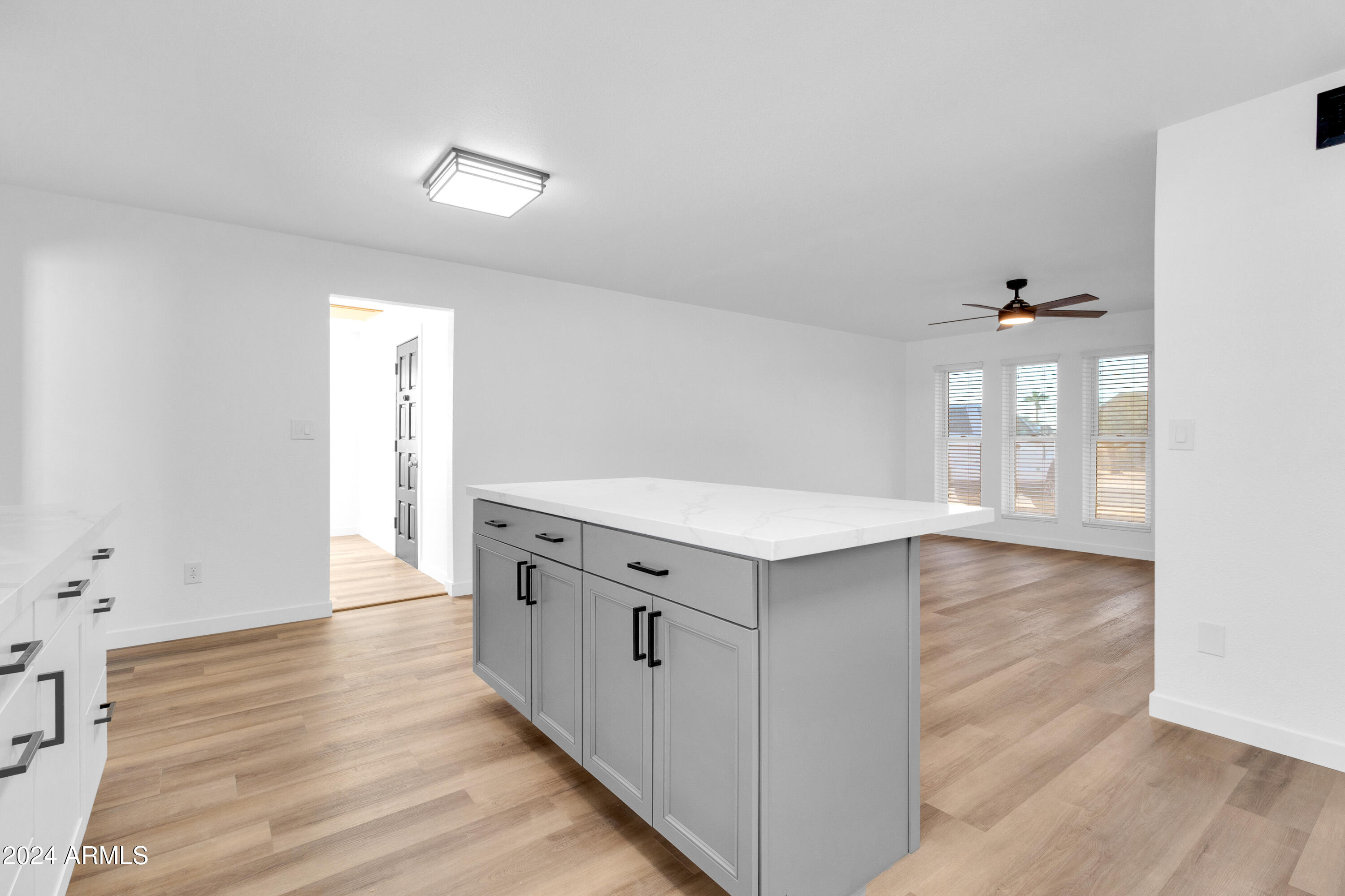 729 N 96TH Place