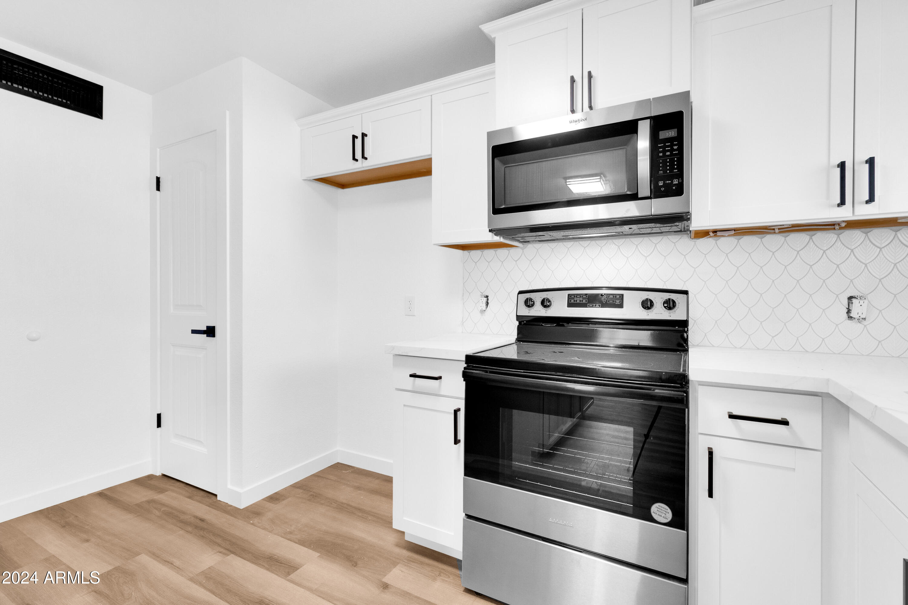 729 N 96TH Place