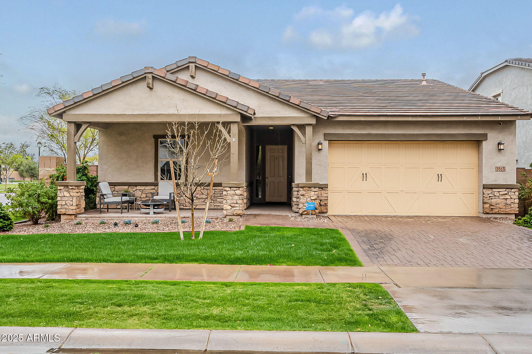3563 E AUSTIN Drive