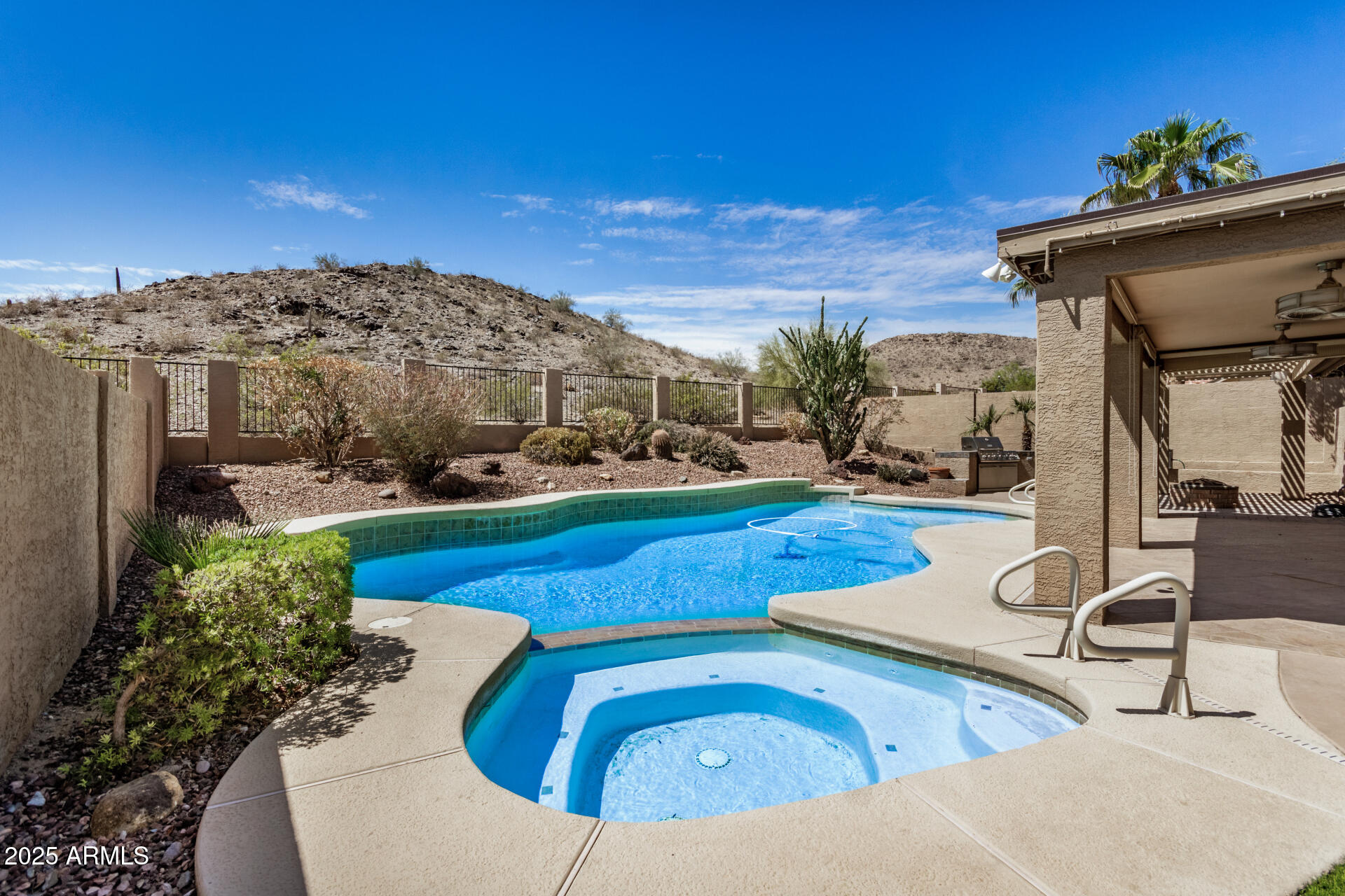 15238 S 36TH Place