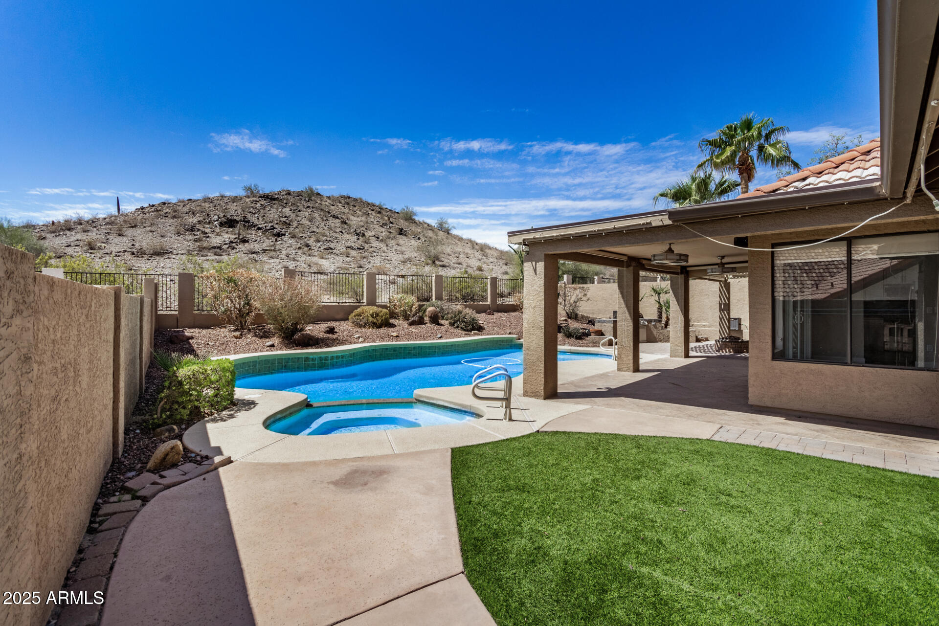 15238 S 36TH Place