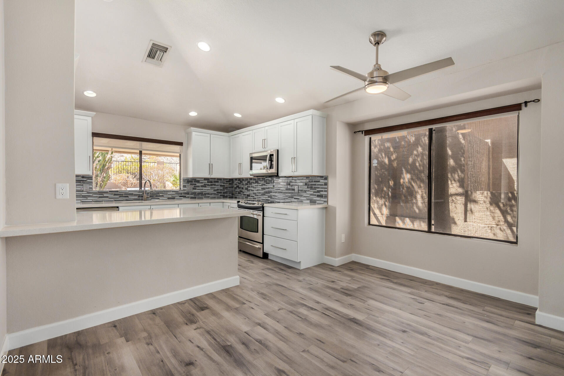 15238 S 36TH Place