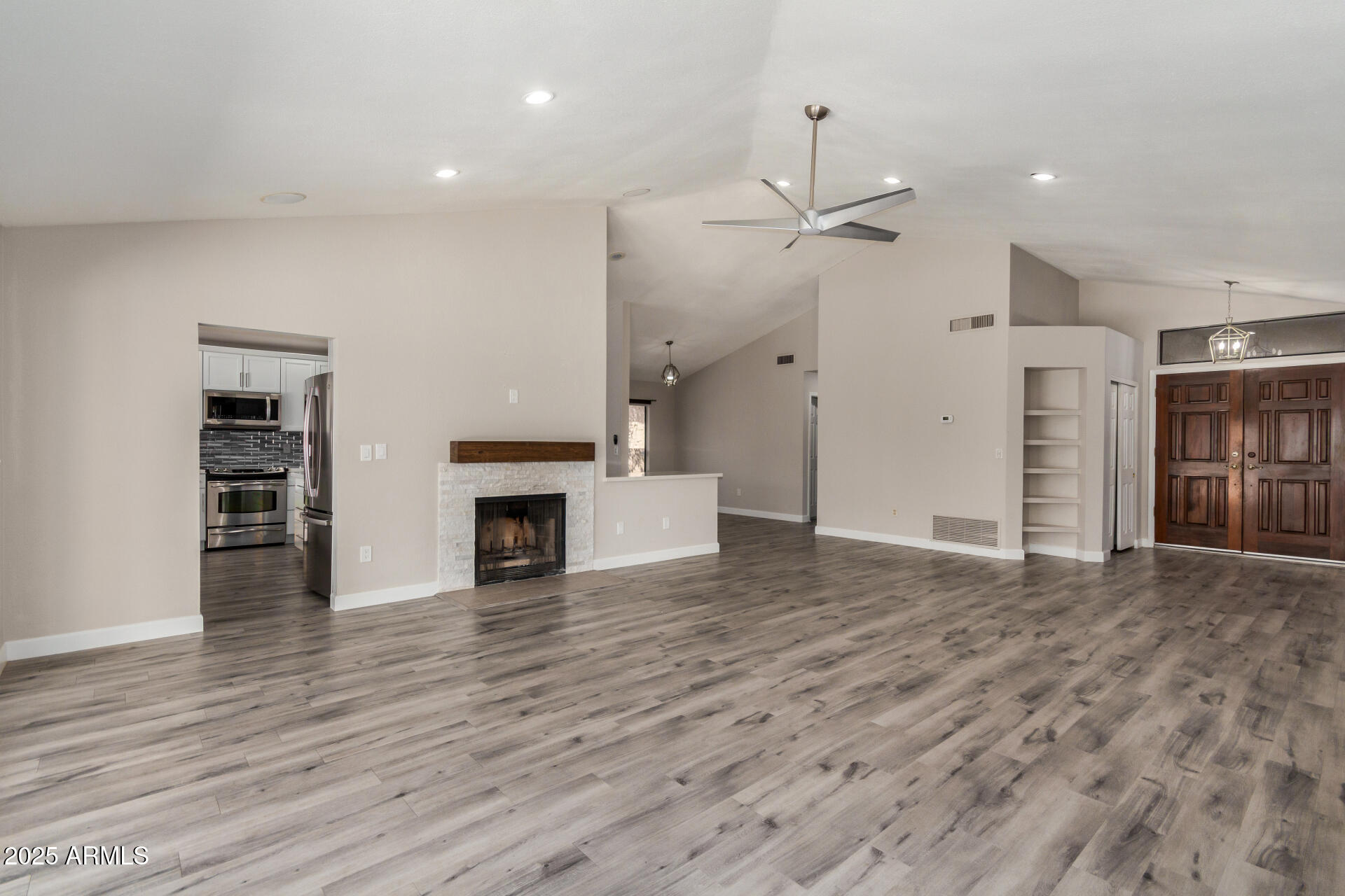 15238 S 36TH Place