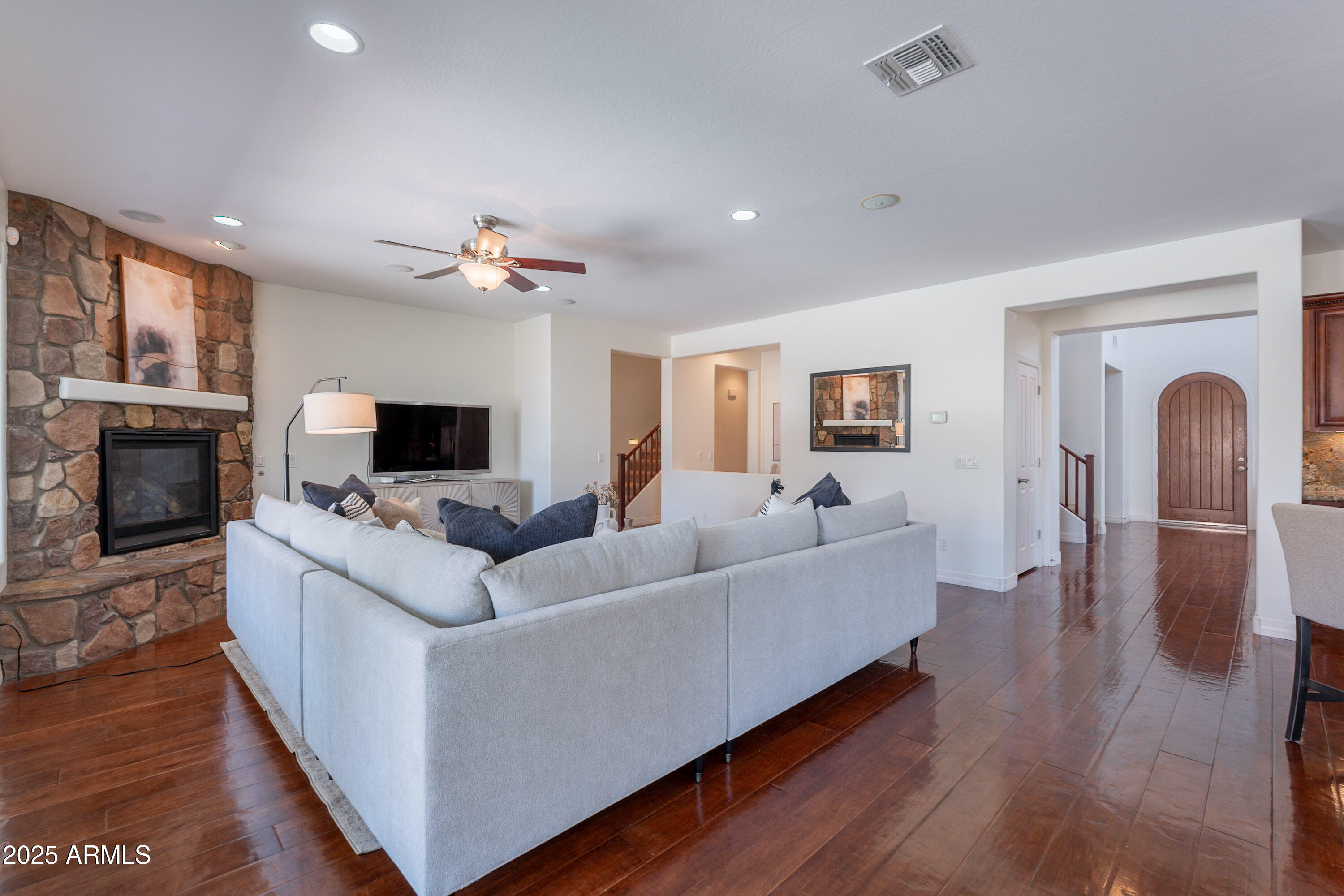 3574 E GLACIER Place