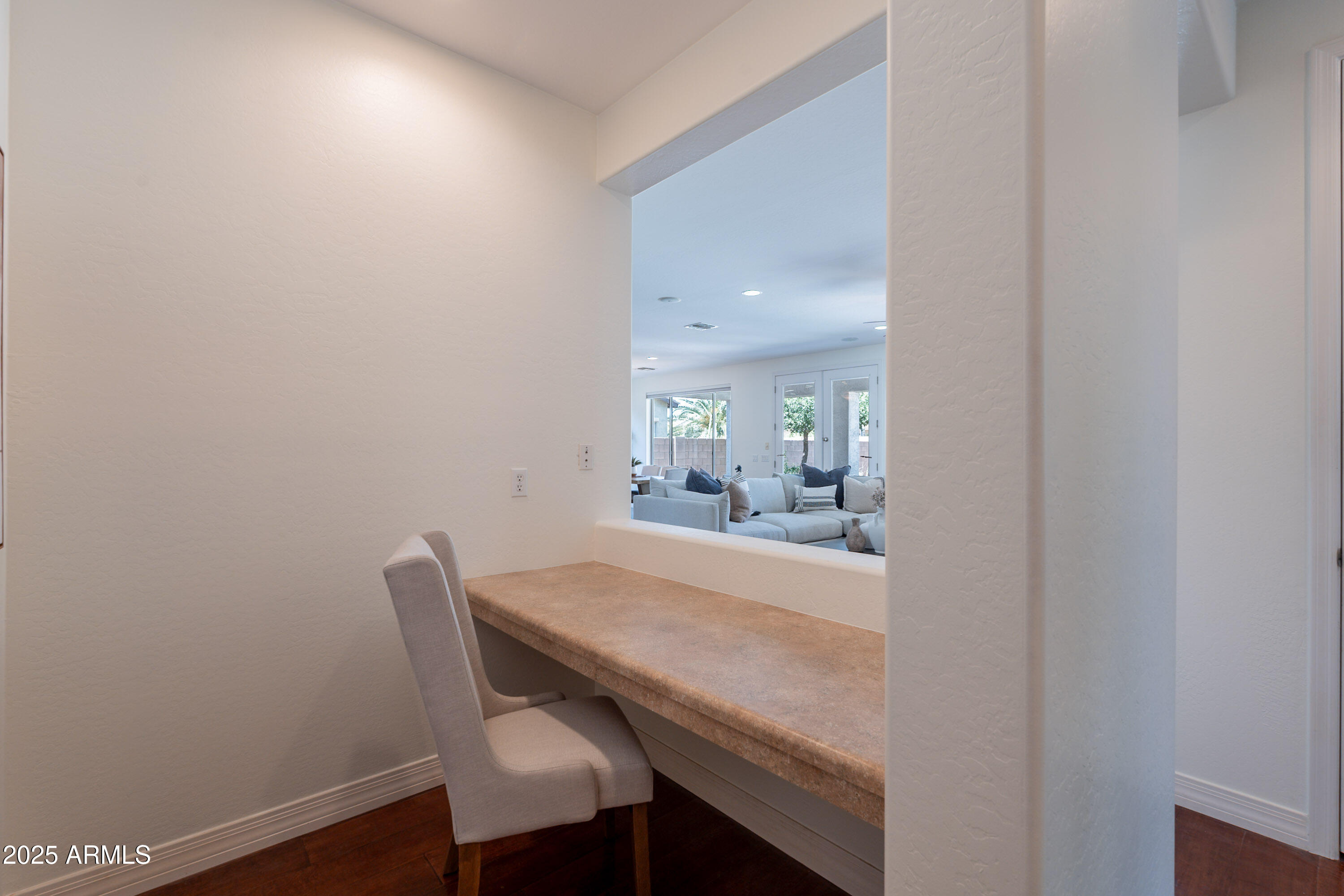 3574 E GLACIER Place