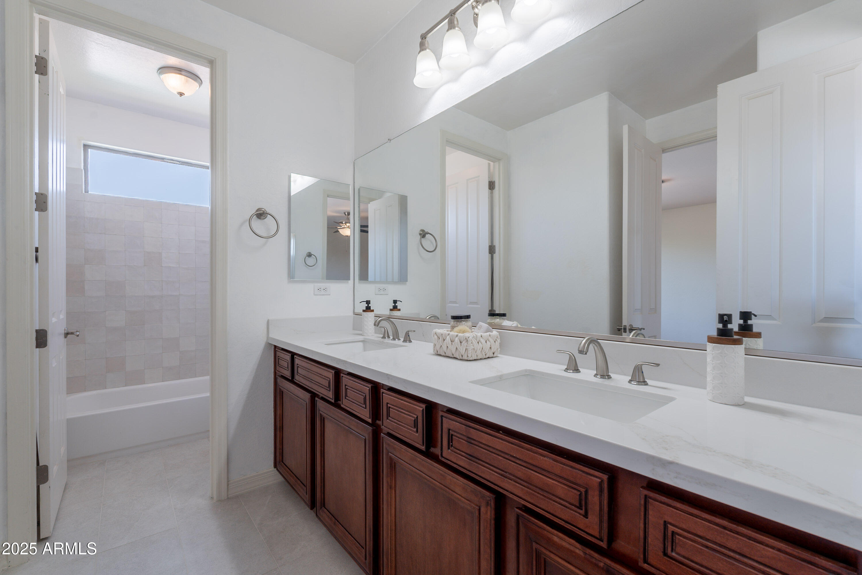 3574 E GLACIER Place