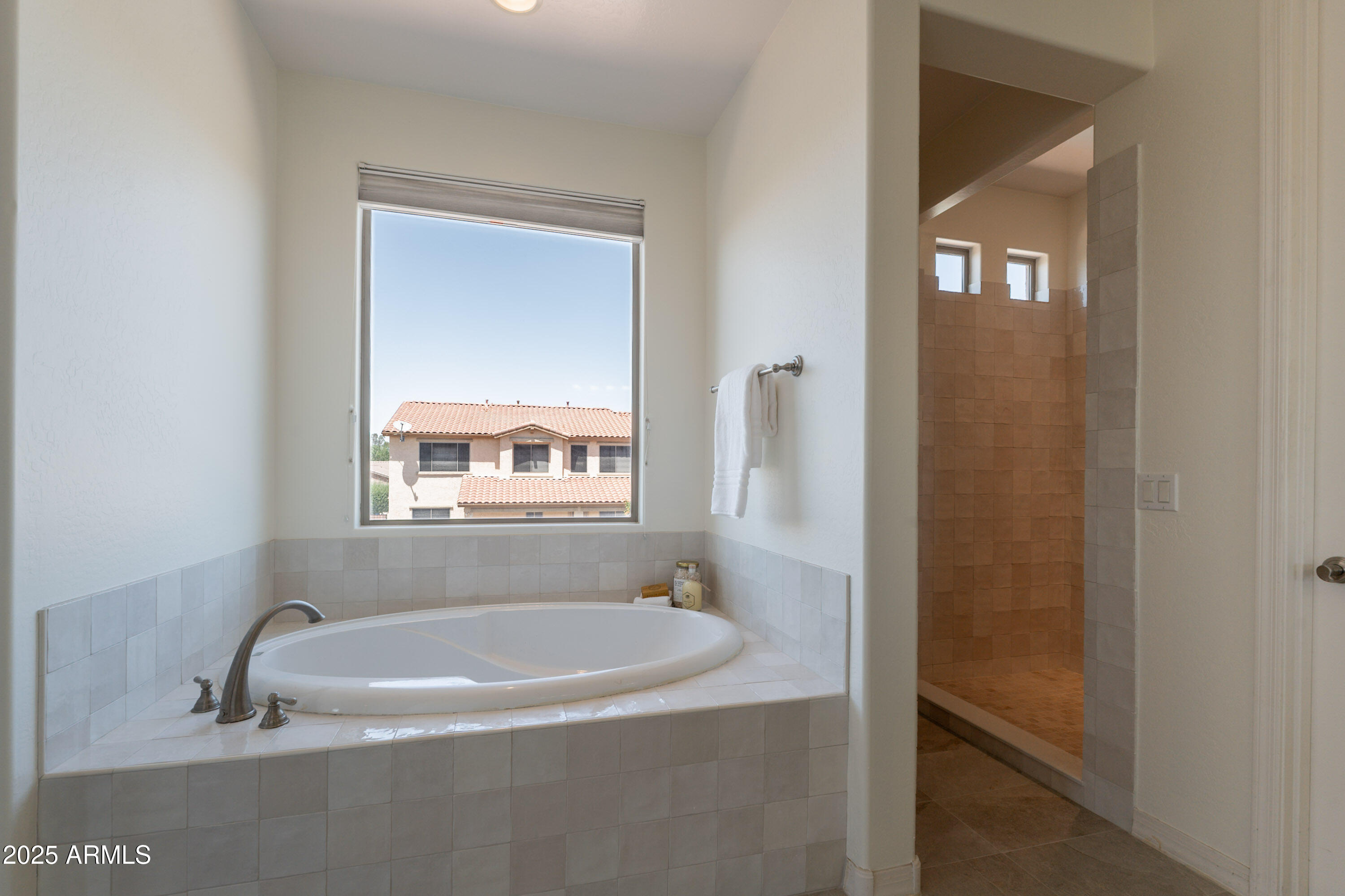 3574 E GLACIER Place