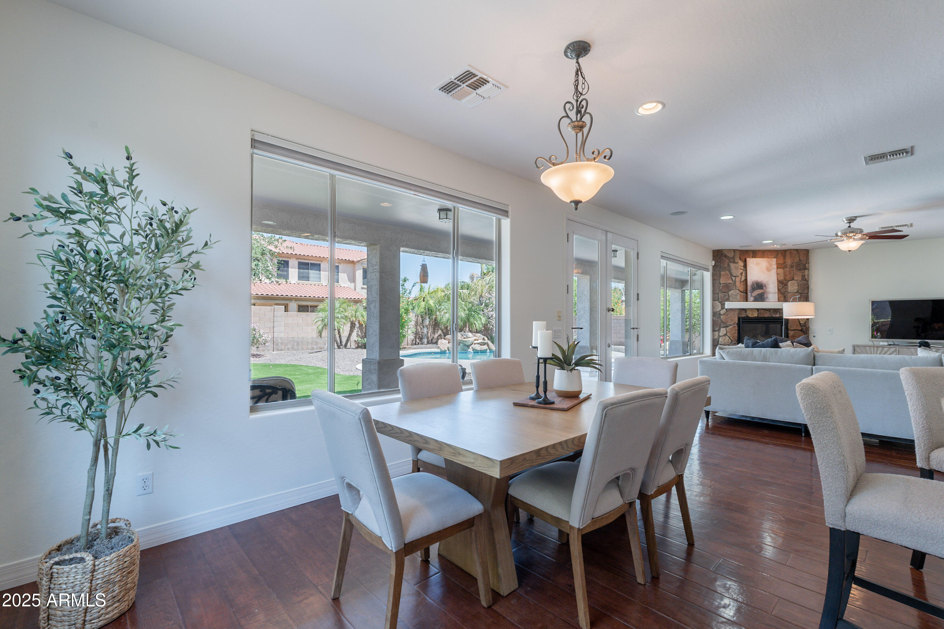 3574 E GLACIER Place
