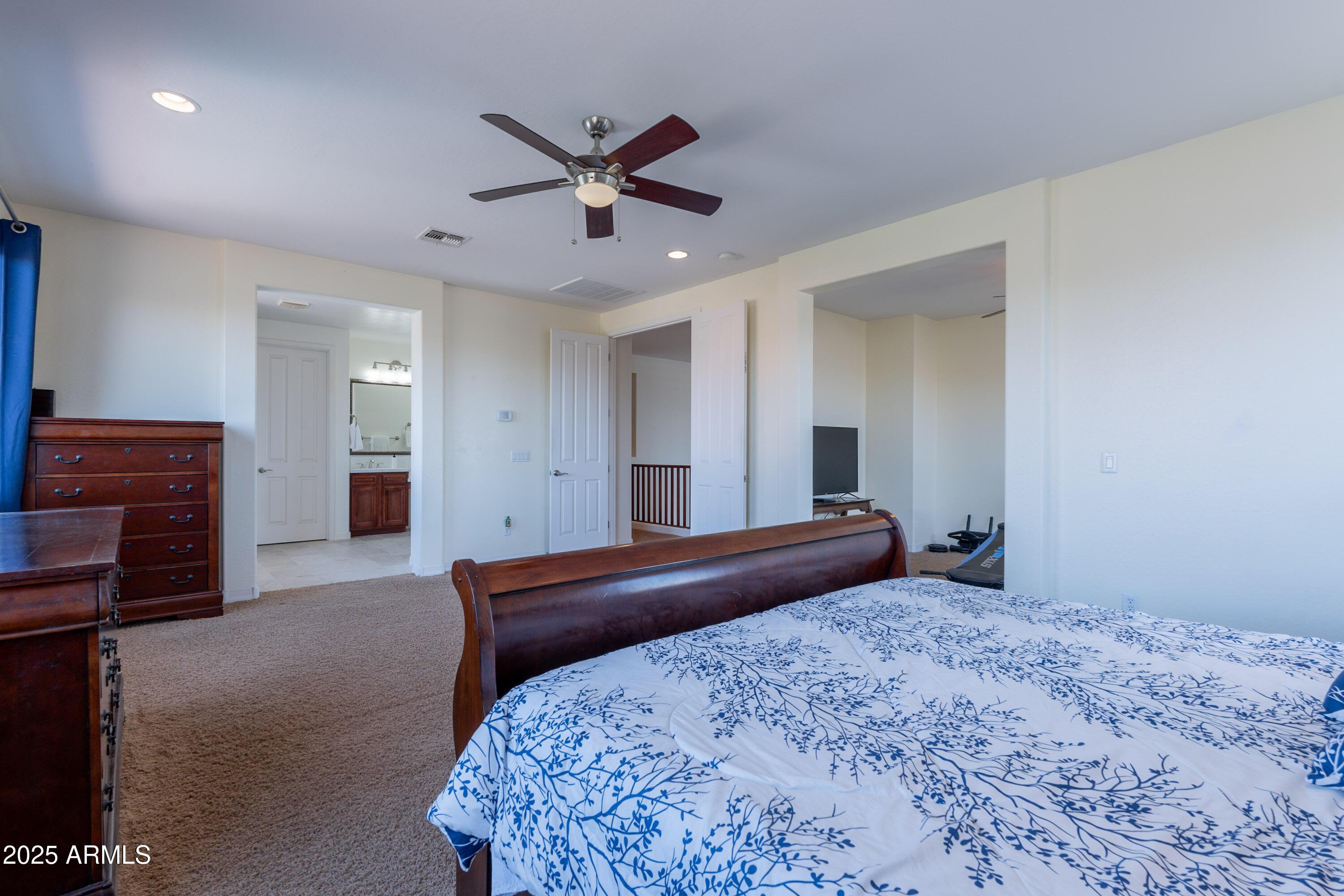 3574 E GLACIER Place
