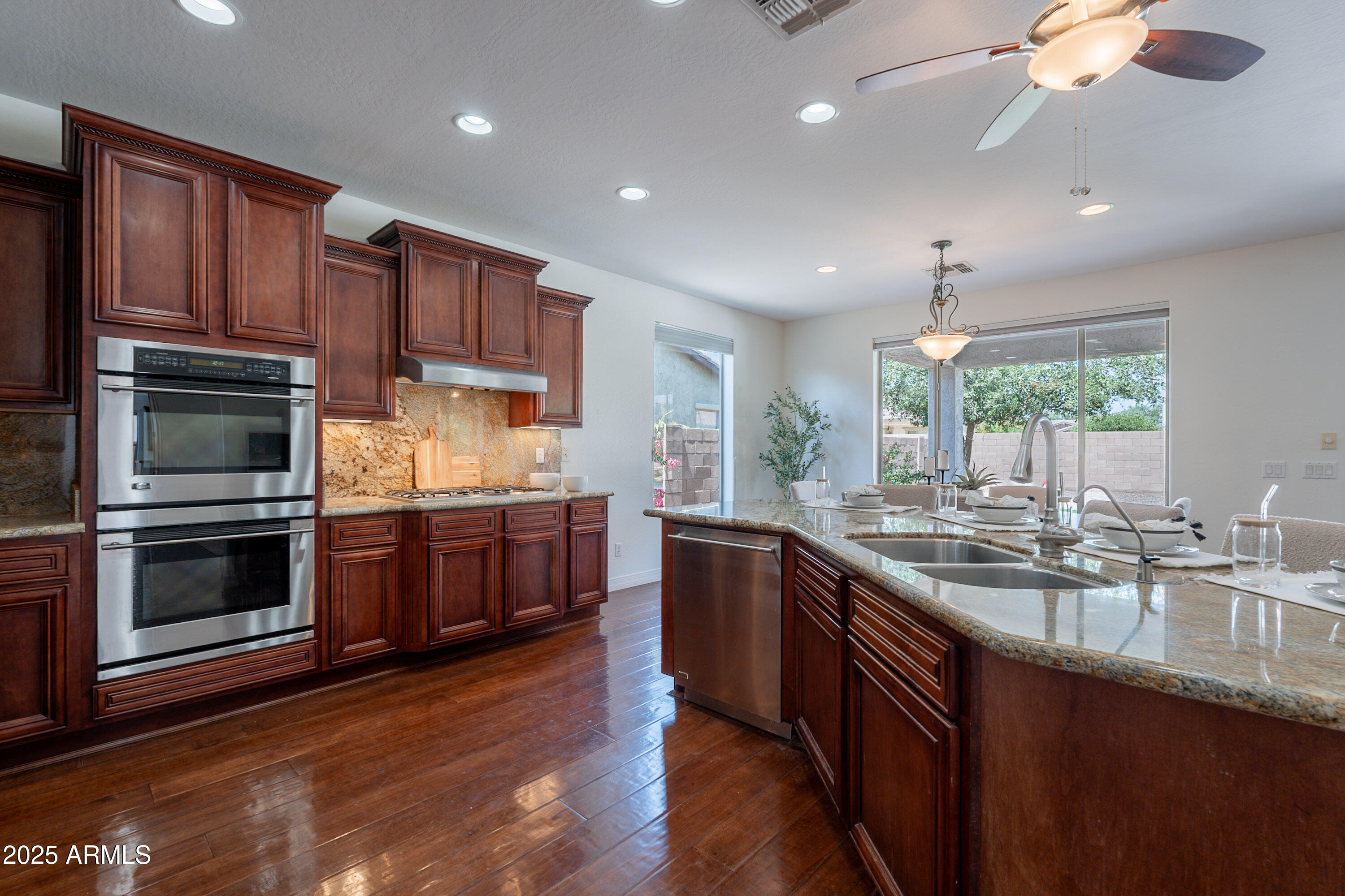 3574 E GLACIER Place