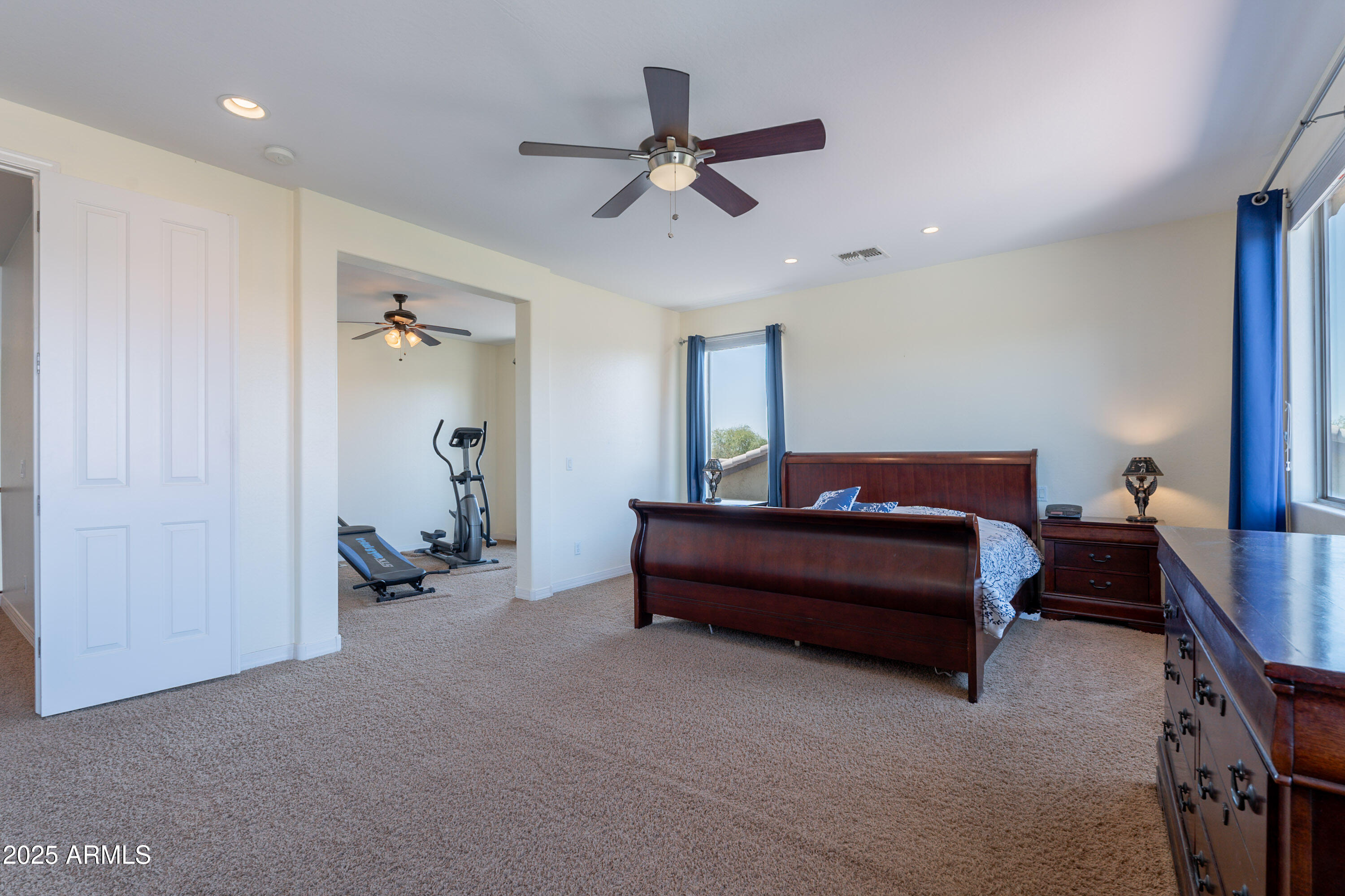 3574 E GLACIER Place