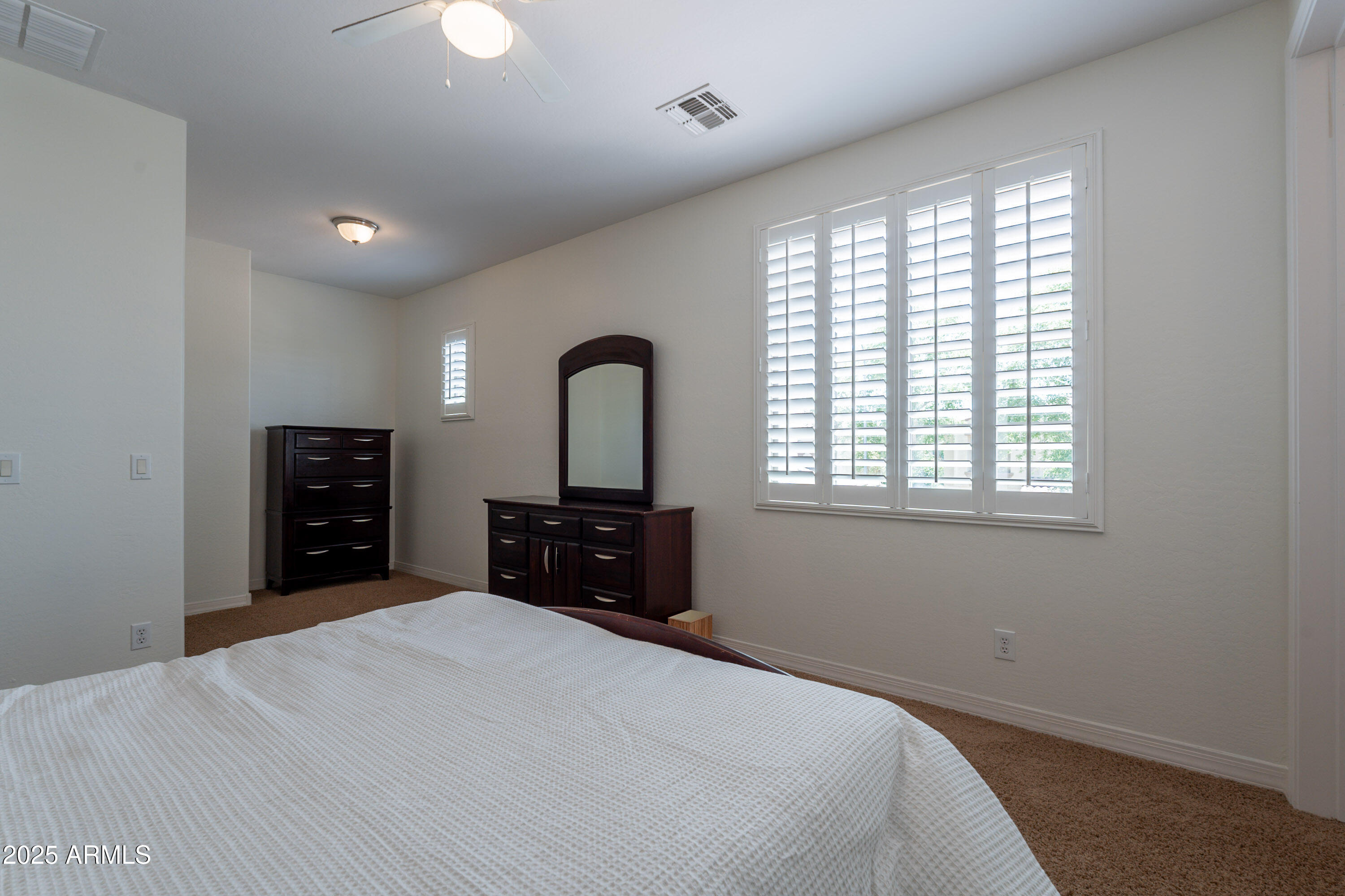 3574 E GLACIER Place