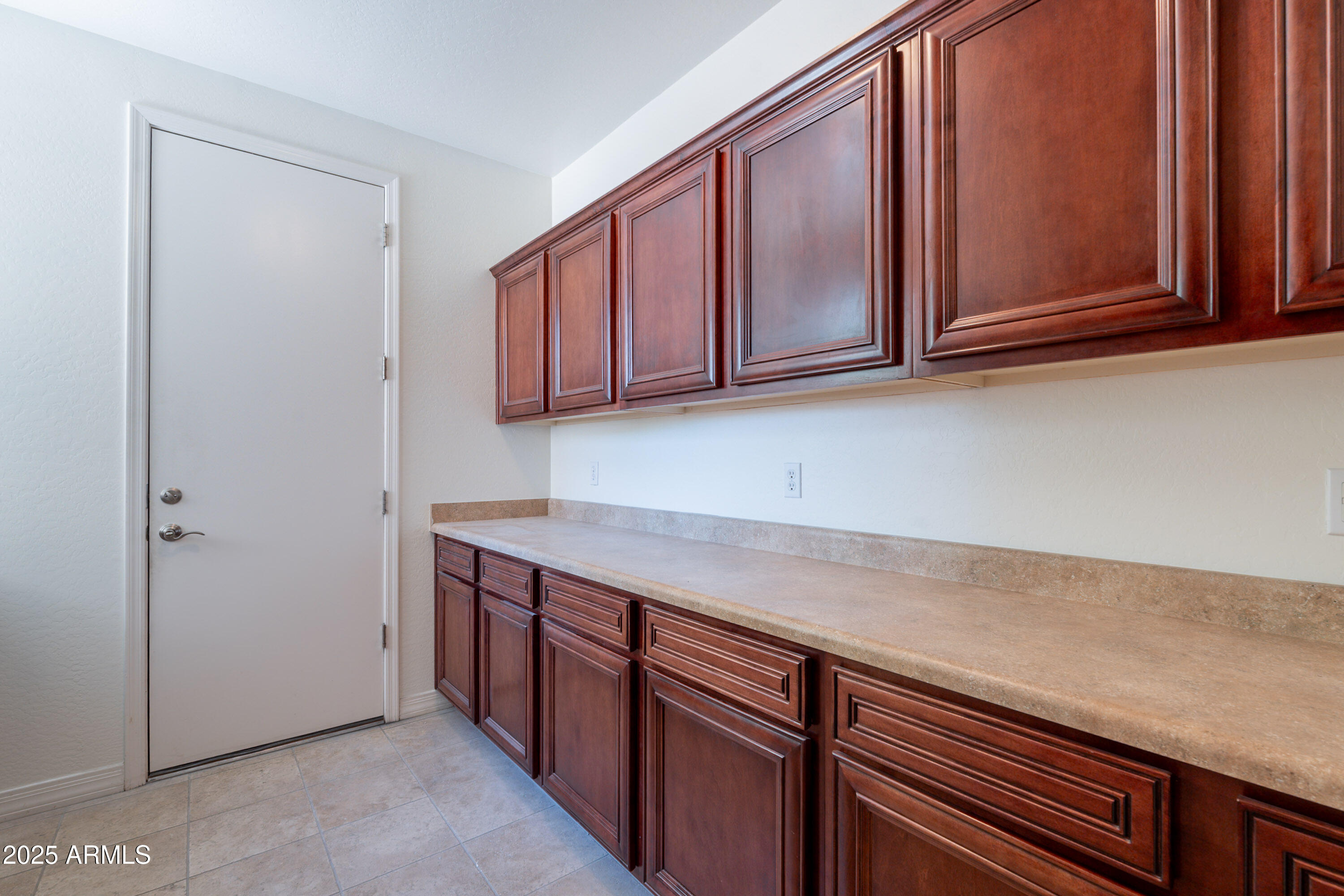3574 E GLACIER Place