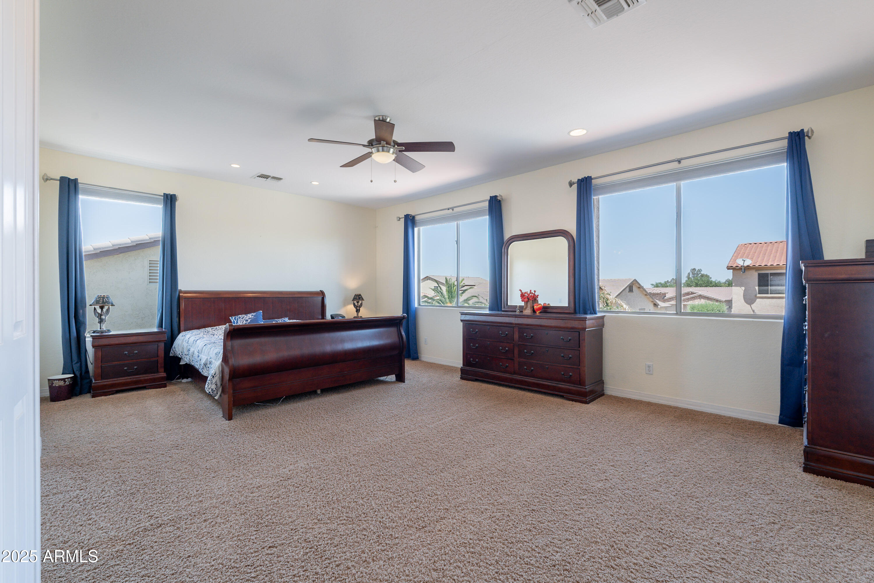 3574 E GLACIER Place